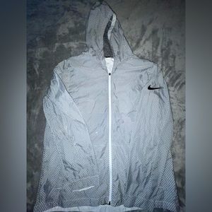 Lightweight NIKE jacket!